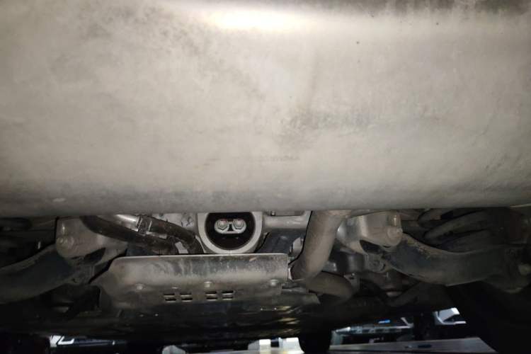 Used VOYAH Dream 2026 Model PHEV Qiankun Pro Chassis Rear