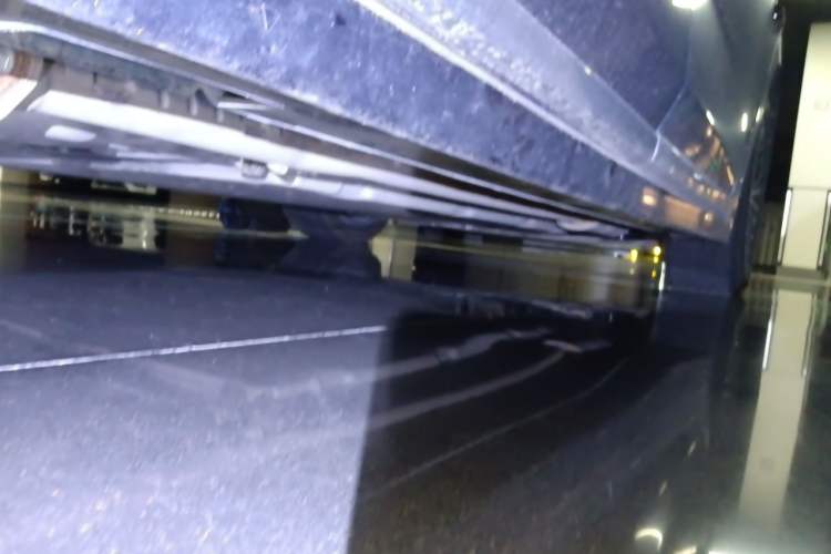 Used VOYAH Dream 2026 Model PHEV Qiankun Ultra Chassis Rear Right