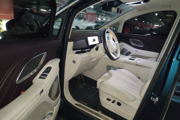 Used VOYAH Dream 2026 Model PHEV Qiankun Pro Driver Seat