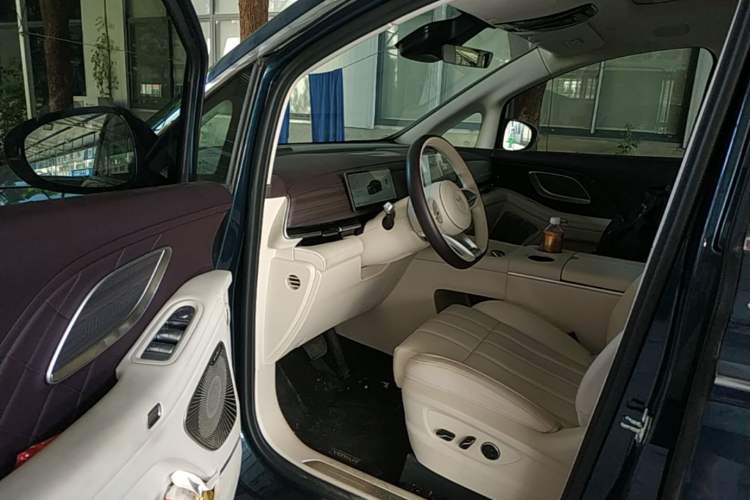 Used VOYAH Dream 2026 Model PHEV Qiankun Pro Driver Seat