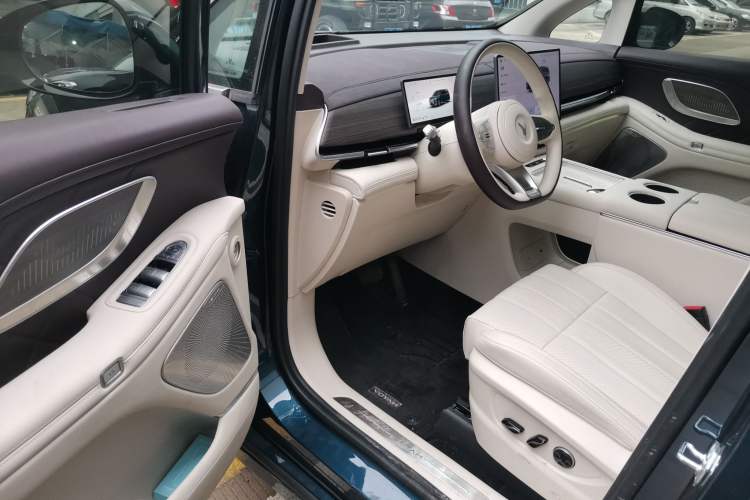 Used VOYAH Dream 2026 Model PHEV Qiankun Pro Driver Seat