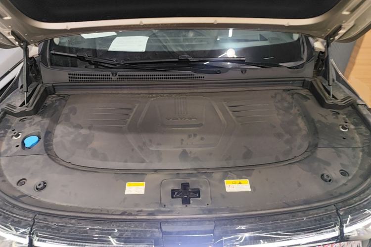 Used VOYAH Dream 2026 Model PHEV Qiankun Ultra Engine Bay