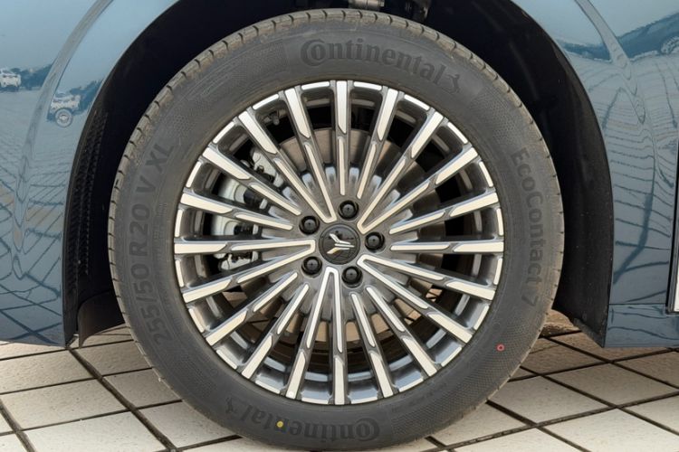 Used VOYAH Dream 2026 Model PHEV Kunpeng Pro Exterior 12
