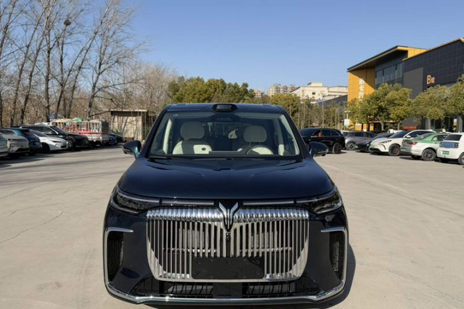 Used VOYAH Dream 2026 Model PHEV Qiankun Ultra Exterior 2