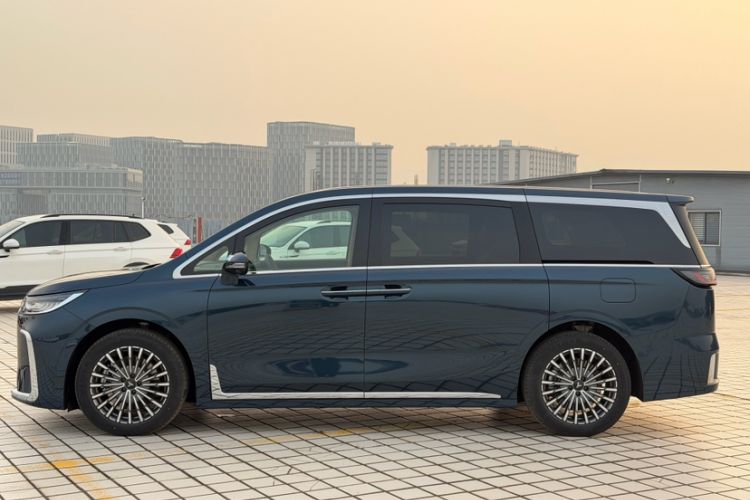 Used VOYAH Dream 2026 Model PHEV Kunpeng Pro Exterior 6