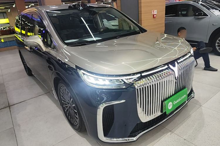 Used VOYAH Dream 2026 Model PHEV Qiankun Ultra Front Right 45 Deg