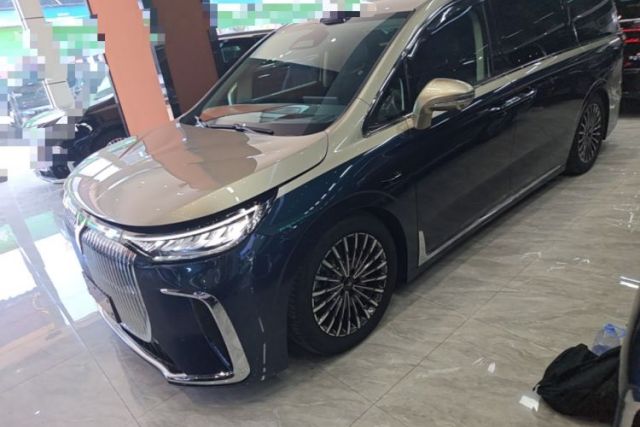 Gebrauchter VOYAH Dream 2026 Model PHEV Qiankun Ultra