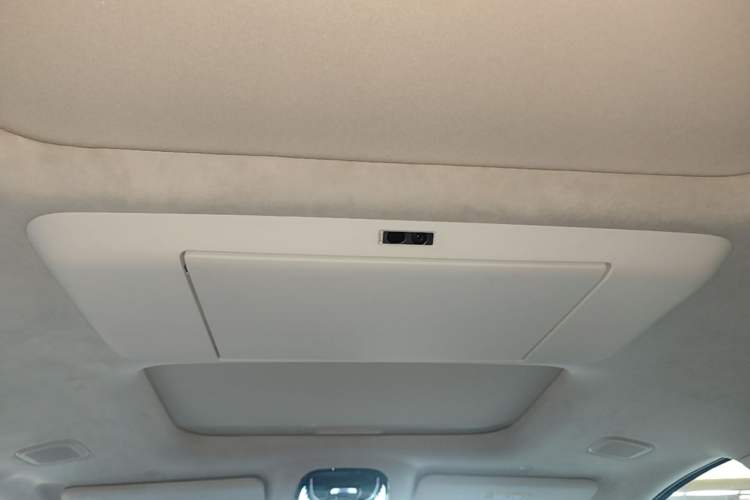 Used VOYAH Dream 2026 Model PHEV Qiankun Ultra Headliner