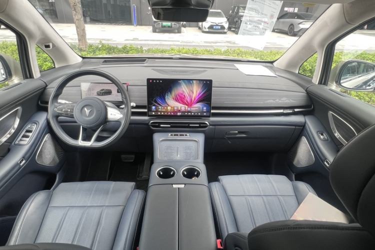 Used VOYAH Dream 2026 Model PHEV Qiankun Ultra Interior 3