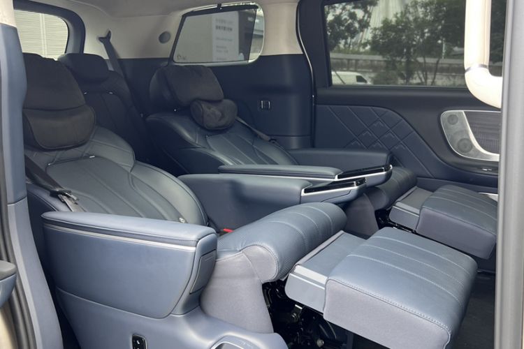 Used VOYAH Dream 2026 Model PHEV Qiankun Ultra Interior 6