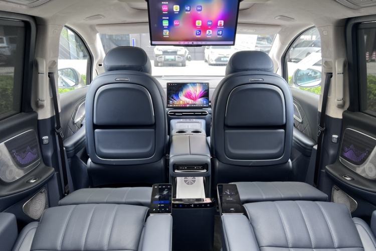 Used VOYAH Dream 2026 Model PHEV Qiankun Ultra Interior 7