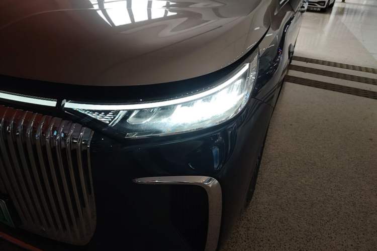 Used VOYAH Dream 2026 Model PHEV Qiankun Ultra Left Front Headlight