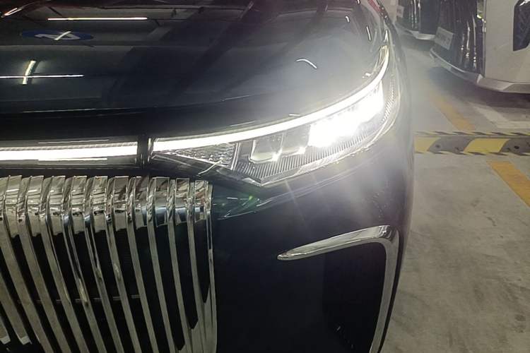 Used VOYAH Dream 2026 Model PHEV Kunpeng Pro Left Front Headlight