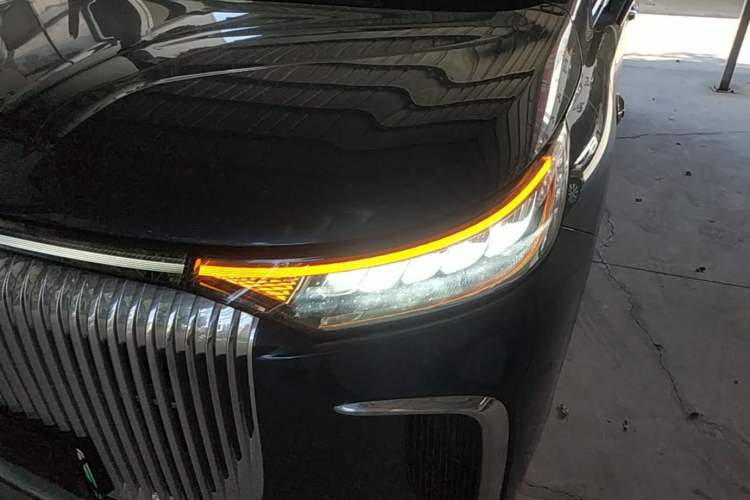 Used VOYAH Dream 2026 Model PHEV Qiankun Pro Left Front Headlight