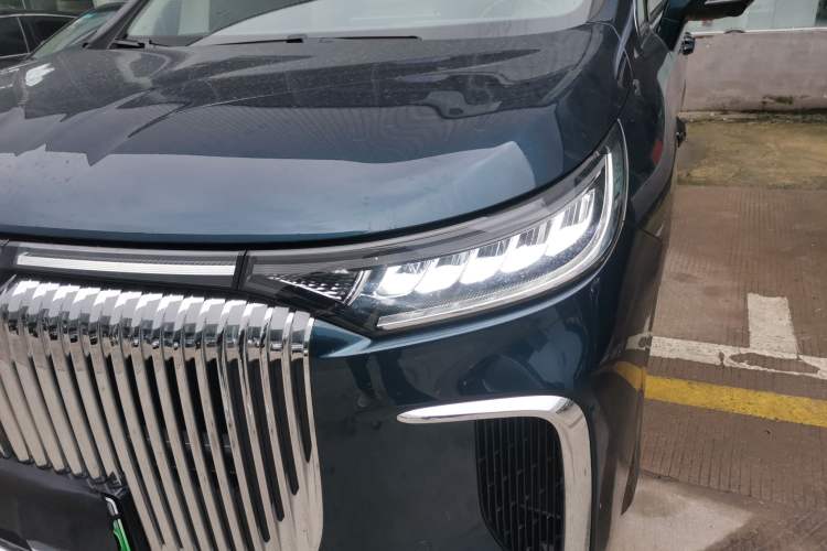 Used VOYAH Dream 2026 Model PHEV Qiankun Pro Left Front Headlight