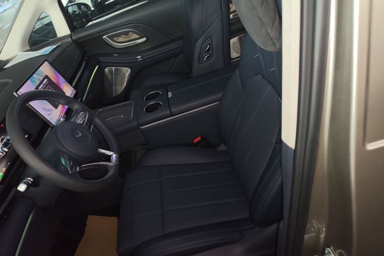 Used VOYAH Dream 2026 Model PHEV Qiankun Ultra Left Front Seat