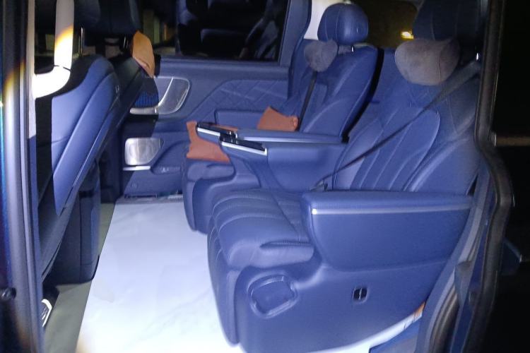 Used VOYAH Dream 2026 Model PHEV Qiankun Ultra Left Rear Seat
