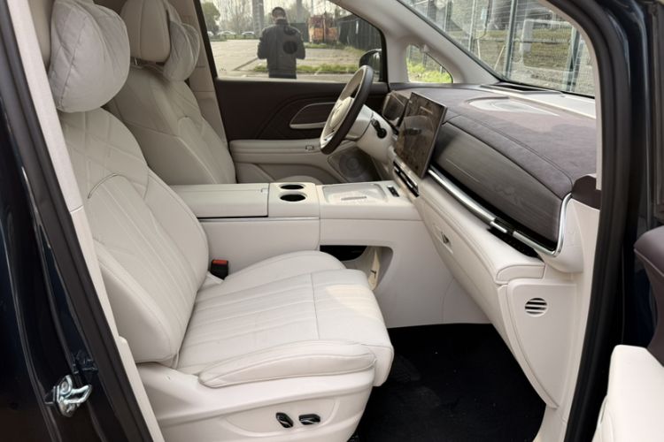Used VOYAH Dream 2026 Model PHEV Qiankun Max Right Front Seat