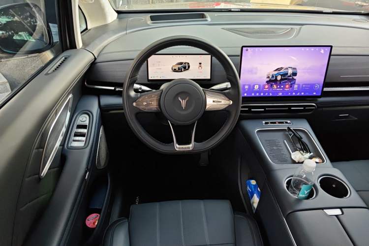 Used VOYAH Dream 2026 Model PHEV Qiankun Ultra Steering Wheel