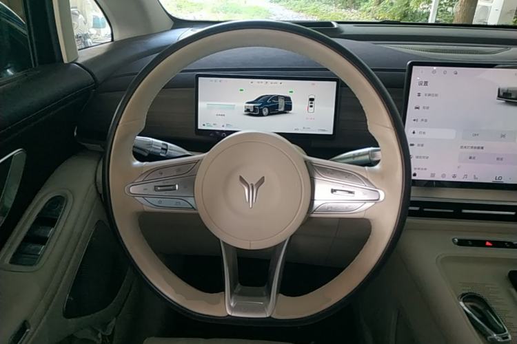 Used VOYAH Dream 2026 Model PHEV Qiankun Pro Steering Wheel