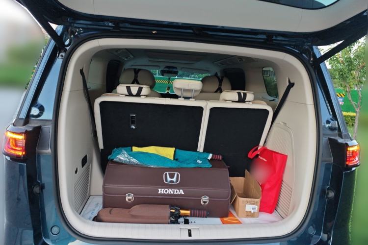 Used VOYAH Dream 2026 Model PHEV Qiankun Pro Trunk