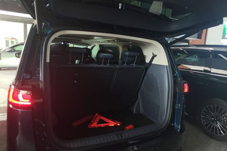 Used VOYAH Dream 2026 Model PHEV Qiankun Ultra Trunk