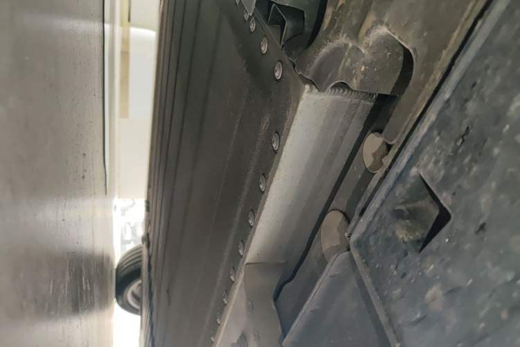 Used VOYAH Dream 2026 Model PHEV Qiankun Ultra Chassis Front Left