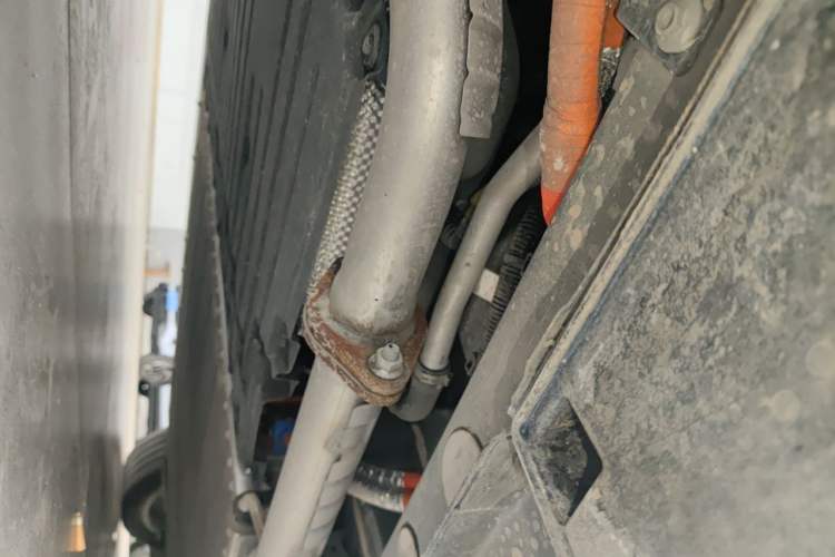 Used VOYAH Dream 2026 Model PHEV Qiankun Ultra Chassis Rear Right