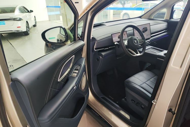 Used VOYAH Dream 2026 Model PHEV Qiankun Ultra Driver Seat