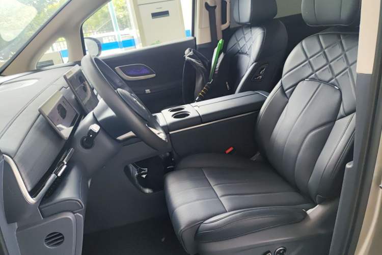 Used VOYAH Dream 2026 Model PHEV Qiankun Ultra Left Front Seat