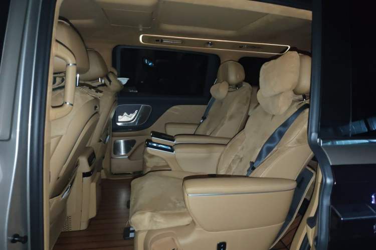 Used VOYAH Dream 2026 Model PHEV Qiankun Ultra Left Rear Seat