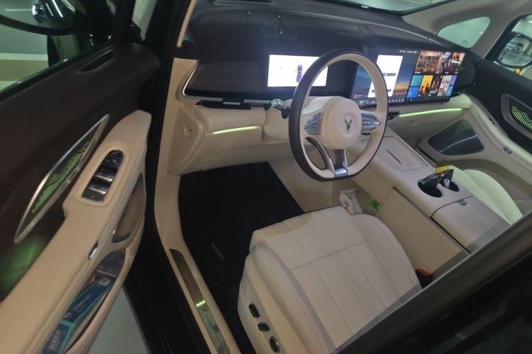 Used VOYAH Dream 2026 Model PHEV Kunpeng Pro Driver Seat