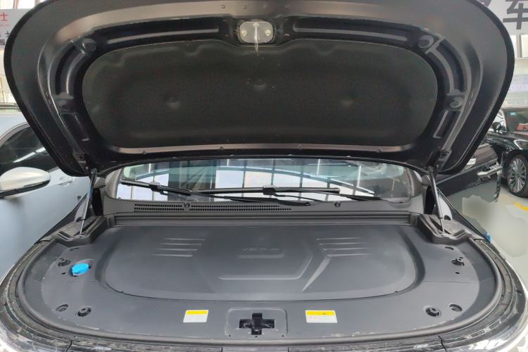 Used VOYAH Dream 2026 Model PHEV Qiankun Max Engine Bay