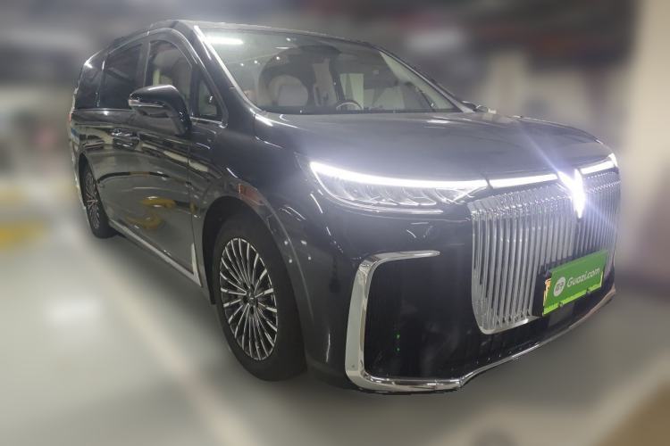 Used VOYAH Dream 2026 Model PHEV Kunpeng Pro Front Right 45 Deg