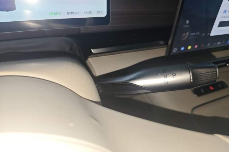 Used VOYAH Dream 2026 Model PHEV Kunpeng Pro Gear Lever