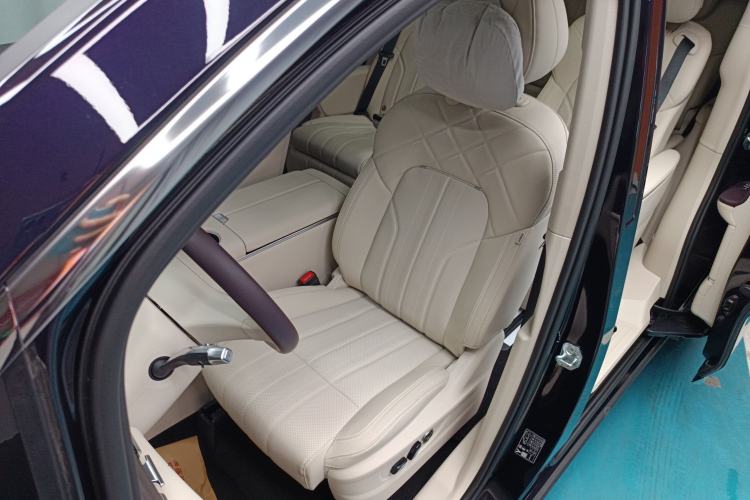 Used VOYAH Dream 2026 Model PHEV Qiankun Pro Left Front Seat