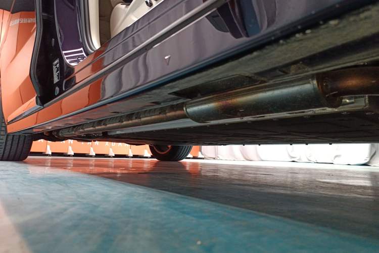 Used VOYAH Dream 2026 Model PHEV Qiankun Pro Right Side Sill