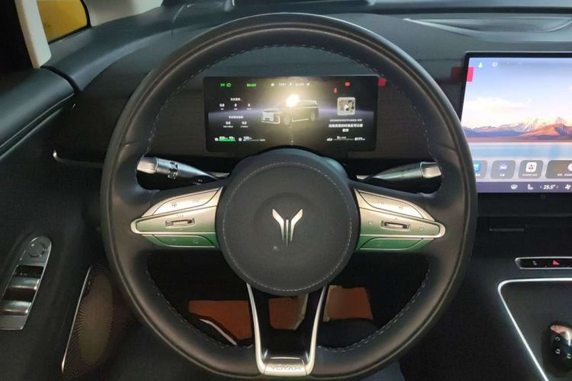 Used VOYAH Dream 2026 Model PHEV Qiankun Max Steering Wheel
