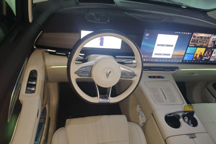 Used VOYAH Dream 2026 Model PHEV Kunpeng Pro Steering Wheel