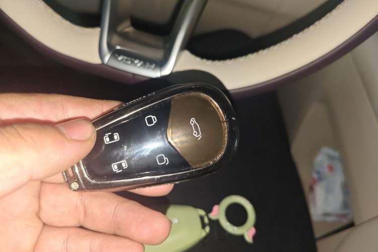 Used VOYAH Dream 2026 Model PHEV Kunpeng Pro Vehicle Key