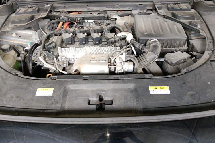 Used VOYAH FREE 2021 Four-Wheel Drive Standard Range-Extended Exclusive Luxury Package Engine Bay