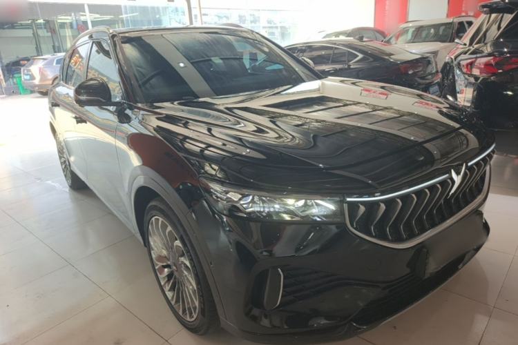 Used VOYAH FREE 2021 Two-Wheel Drive Standard Pure Electric City Edition Front Right 45 Deg