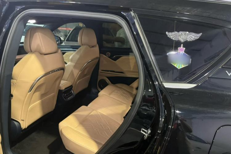 Used VOYAH FREE 2021 Four-Wheel Drive Standard Range-Extended Exclusive Luxury Package Interior 3