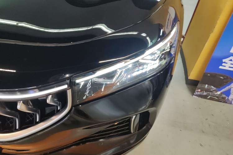 Used VOYAH FREE 2021 Four-Wheel Drive Standard Range-Extended Exclusive Luxury Package Left Front Headlight