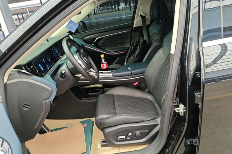Used VOYAH FREE 2021 Four-Wheel Drive Standard Range-Extended Exclusive Luxury Package Left Front Seat