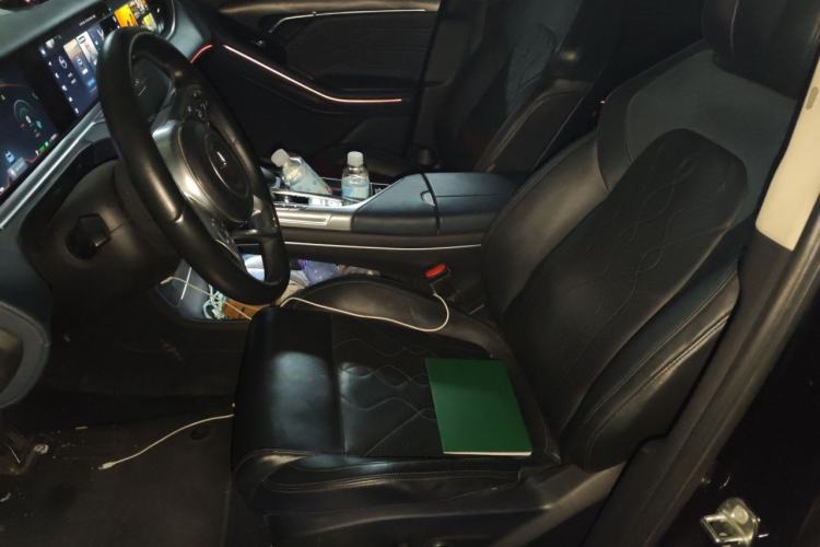 Used VOYAH FREE 2021 Four-Wheel Drive Standard Range-Extended Exclusive Luxury Package Left Front Seat