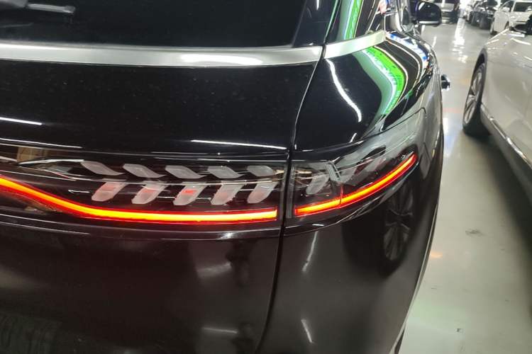 Used VOYAH FREE 2021 Four-Wheel Drive Standard Range-Extended Exclusive Luxury Package Right Rear Taillight