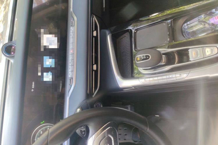 Used VOYAH FREE 2021 Four-Wheel Drive Extended-Range First Edition Commemorative Edition Exclusive Luxury Package Audio And AC Panel