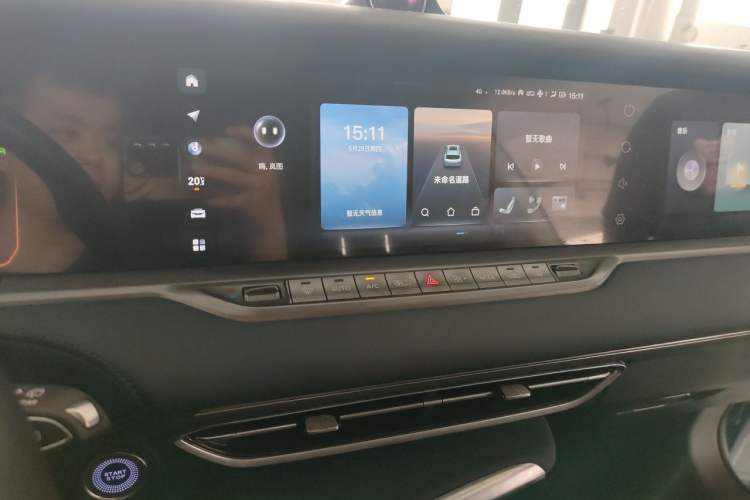 Used VOYAH FREE 2021 Two-Wheel Drive Standard Pure Electric Version Audio And AC Panel