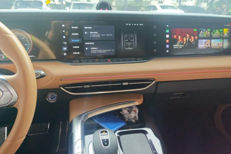 Used VOYAH FREE 2021 Four-Wheel Drive Extended-Range First Edition Commemorative Edition Exclusive Luxury Package Audio And AC Panel